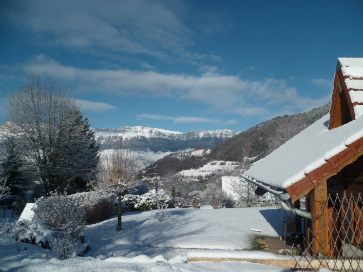 Location de vacances - Chalet à Theys - vue Chartreuse hiver