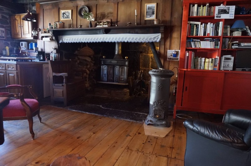 Location de vacances - Gîte à Le Falgoux - Pièce principale