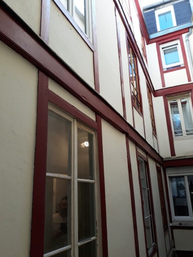 Location de vacances - Appartement à Dijon - Cour intérieure typique bourguignonne