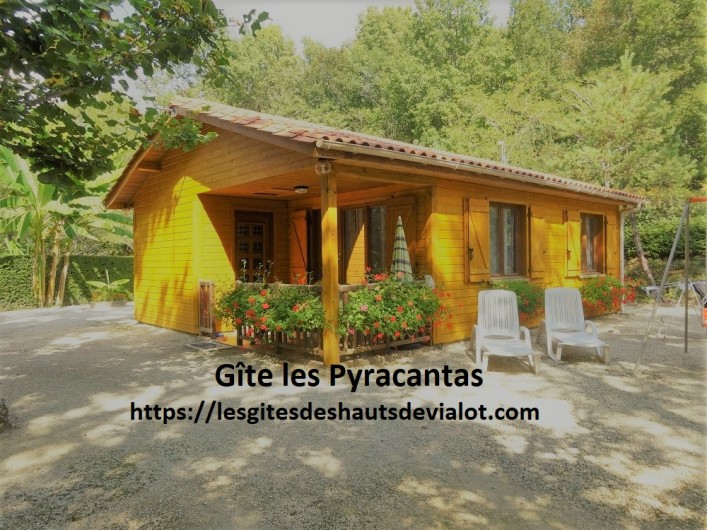 Location de vacances - Gîte à Auriac-du-Périgord - Gîte les Pyracantas