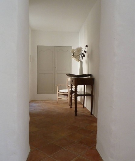 Location de vacances - Appartement à Lagrasse - Le hall d’entrée