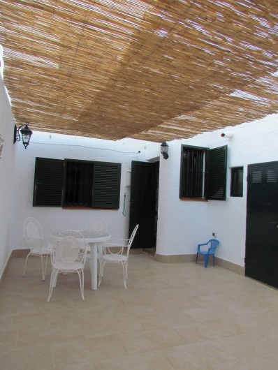 Location de vacances - Villa à Matalascañas - Patio 26m2 à l'Est idéal pour y manger les petits déjeuners et dîners.
