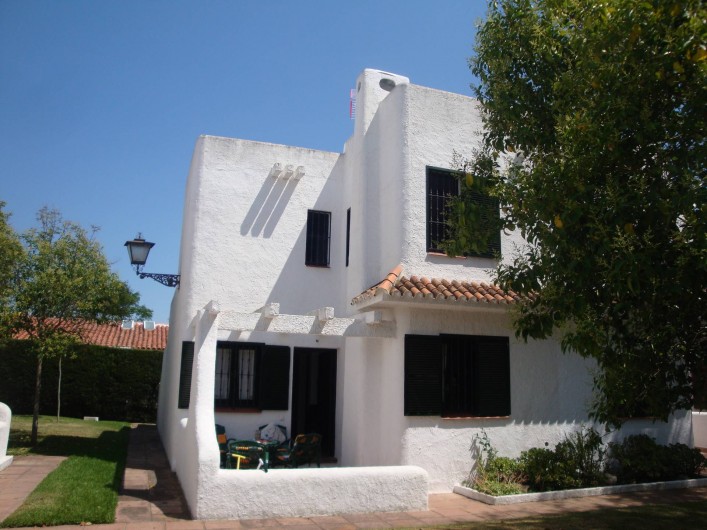 Location de vacances - Villa à Matalascañas - Maison confortable pour 8 personnes 2 chbres 2 SDB 2 terrasses 1 patio