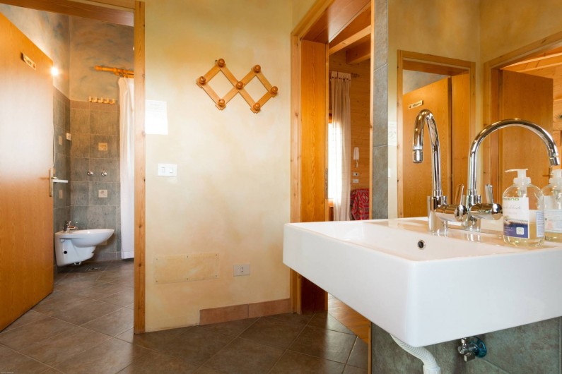 Location de vacances - Chambre d'hôtes à Cesiomaggiore - bagno e antibagno depandance