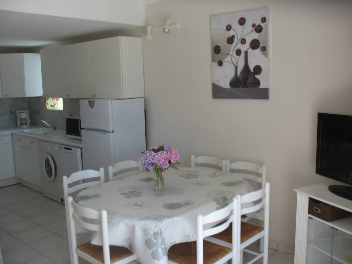 Location de vacances - Gîte à Clohars-Carnoët - Coin cuisine et repas gîtes N°5  7/9pers