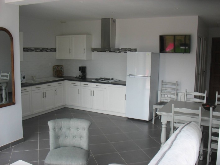 Location de vacances - Gîte à Clohars-Carnoët - Pièce à vivre et cuisine N°6 6/8 pers