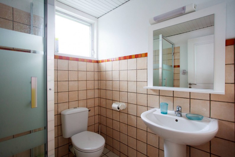Location de vacances - Appartement à Le Diamant - salle d'eau -bungalow