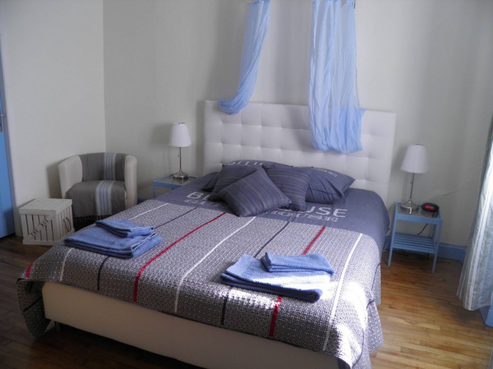 Location de vacances - Chambre d'hôtes à Senouillac - Chambre "Bleue Pastel"