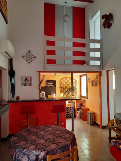 Location de vacances - Appartement à Le Cap d'Agde - Séjour et coin cuisine