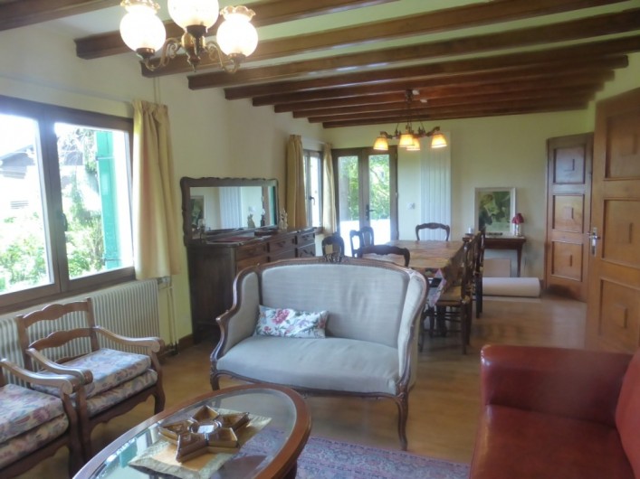 Location de vacances - Chalet à Combloux - Séjour côté salon