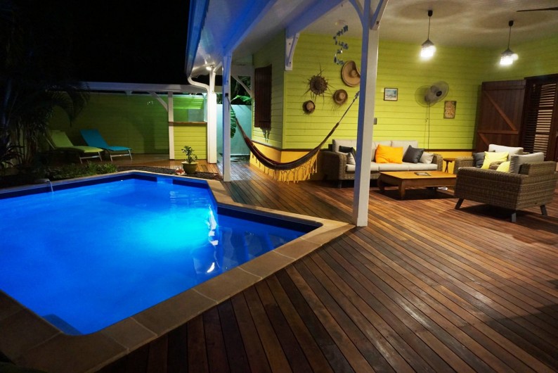 Location de vacances - Villa à Sainte-Luce - arrivée de nuit