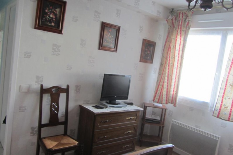 Location de vacances - Appartement à Faverges - télévision dans chambre à lit 2 places