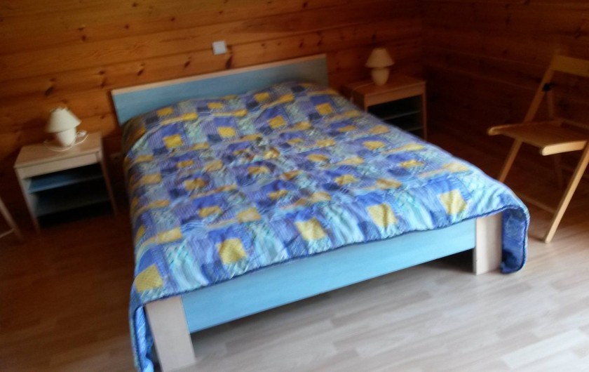 Location de vacances - Chalet à Le Menil - 2ème chambre : 1 lit 140x190