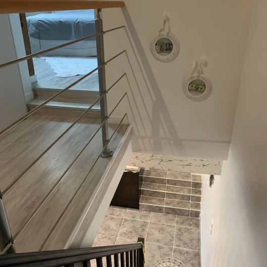 Location de vacances - Maison - Villa à Vineuil - escalier et étage