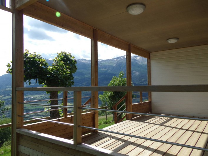 Location de vacances - Chalet à Saint-André-d'Embrun - Chalet " L'éterlou" : terrasse