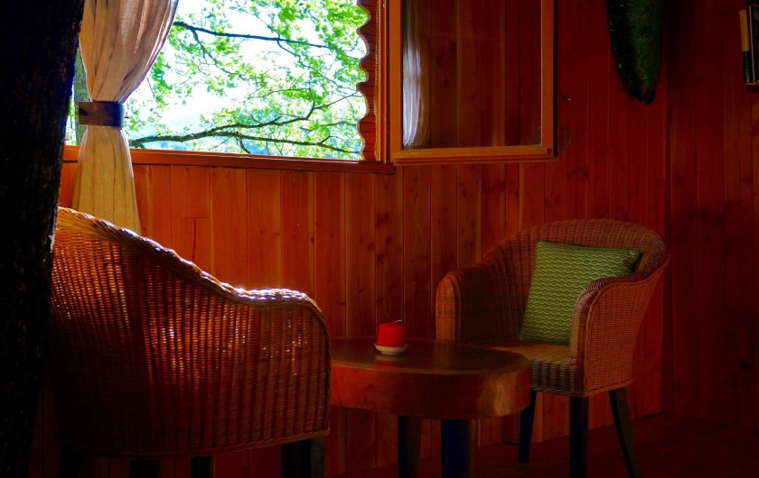 Location de vacances - Chambre d'hôtes à Saint-Martial-Entraygues - Intérieur de  la cabane "Houx Blond"
