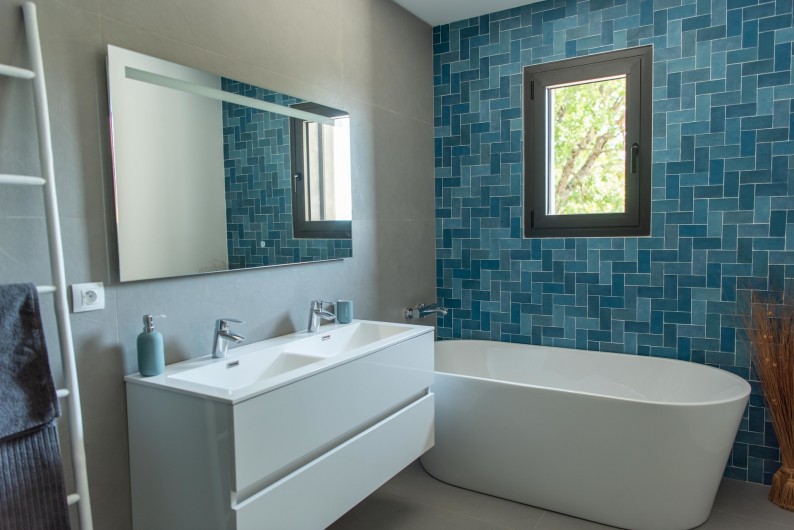 Location de vacances - Villa à Callian - Salle de bain