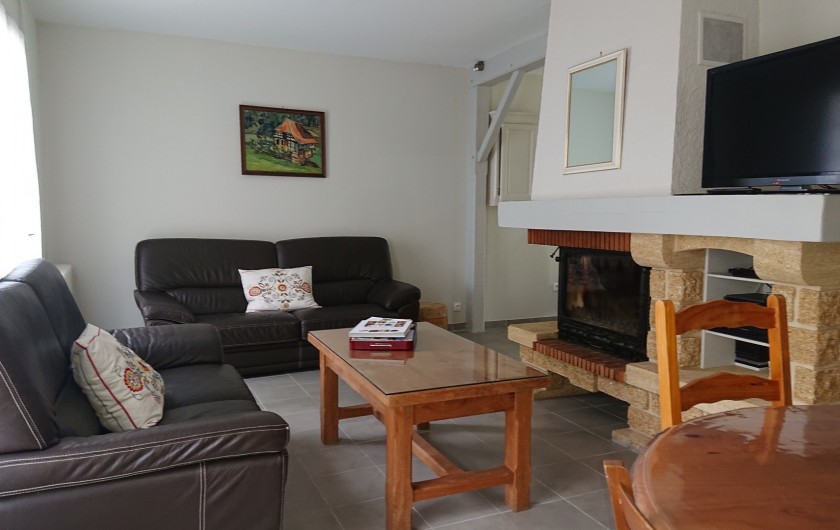 Location de vacances - Villa à Montpon-Ménestérol - SALON