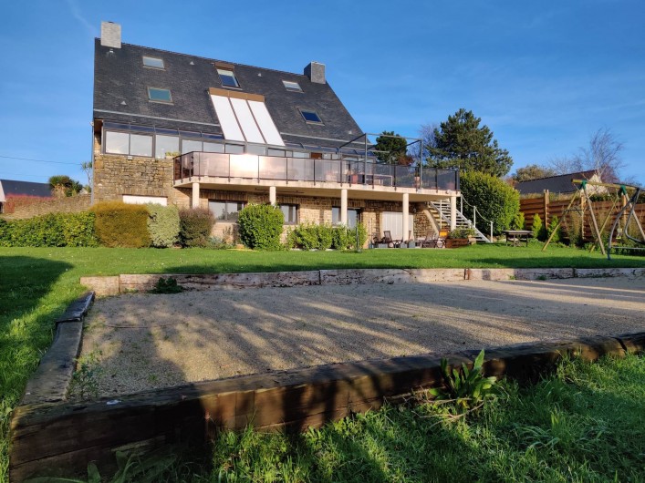 Location de vacances - Villa à Barneville-Carteret - Vue ensemble + terrain de pétanque