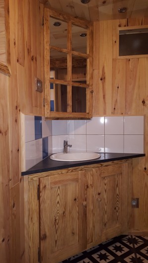 Location de vacances - Gîte à La Panouse - Salle d'eau PG