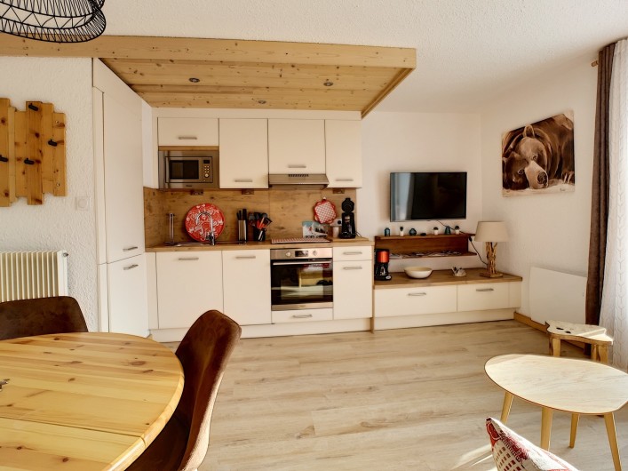Location de vacances - Appartement à Les Deux Alpes - Réfrigérateur, congélateur, lave-vaisselle, four pyrolyse,  plaque de cuisson