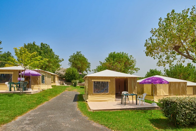 Location de vacances - Camping à Biarritz - Bungalows toilés - Biarritz Camping Pays Basque