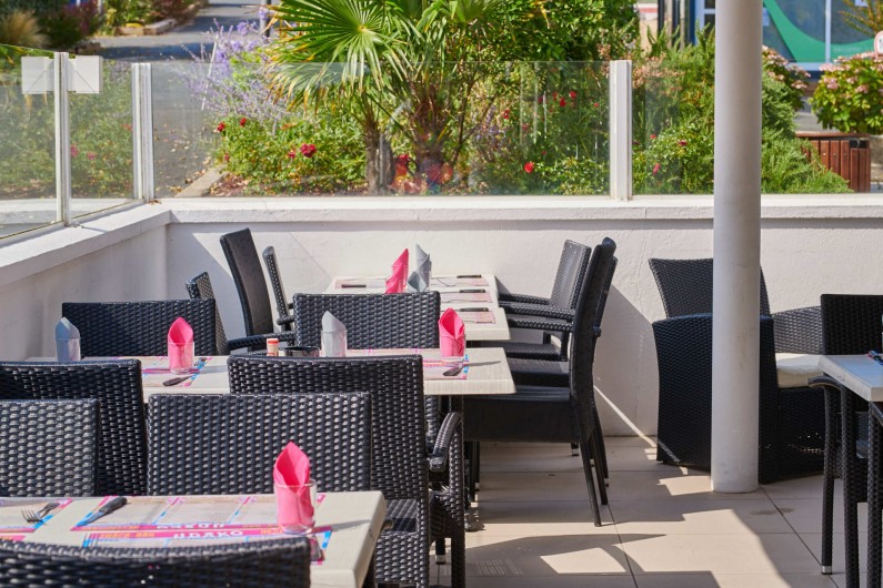 Location de vacances - Camping à Biarritz - La terrasse du restaurant - Biarritz Camping