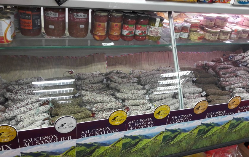 Location de vacances - Camping à Biarritz - Vente de produits locaux à l'épicerie - Biarritz Camping