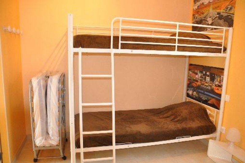 Location de vacances - Villa à Sainte-Lucie de Porto-Vecchio - CHAMBRE REZ DE CHAUSSEE AVEC 4 LITS EN 90