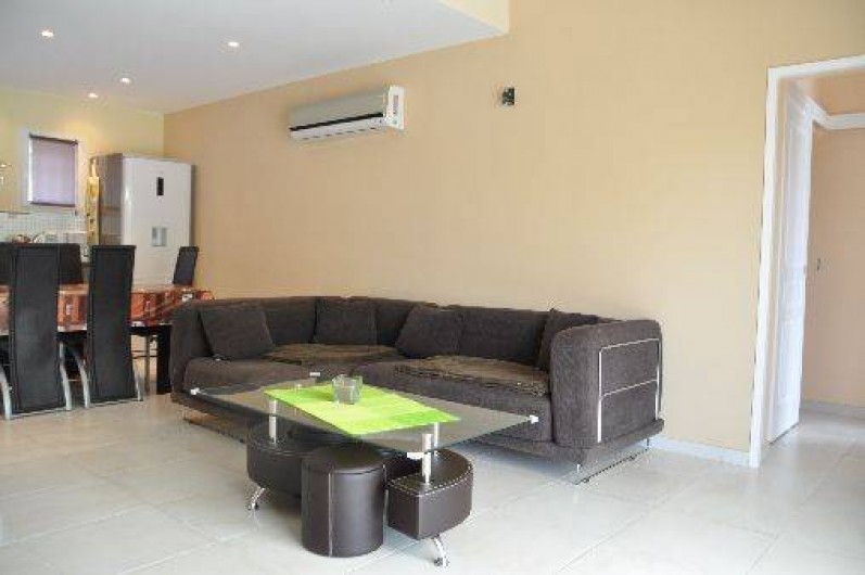 Location de vacances - Villa à Sainte-Lucie de Porto-Vecchio - SALON 