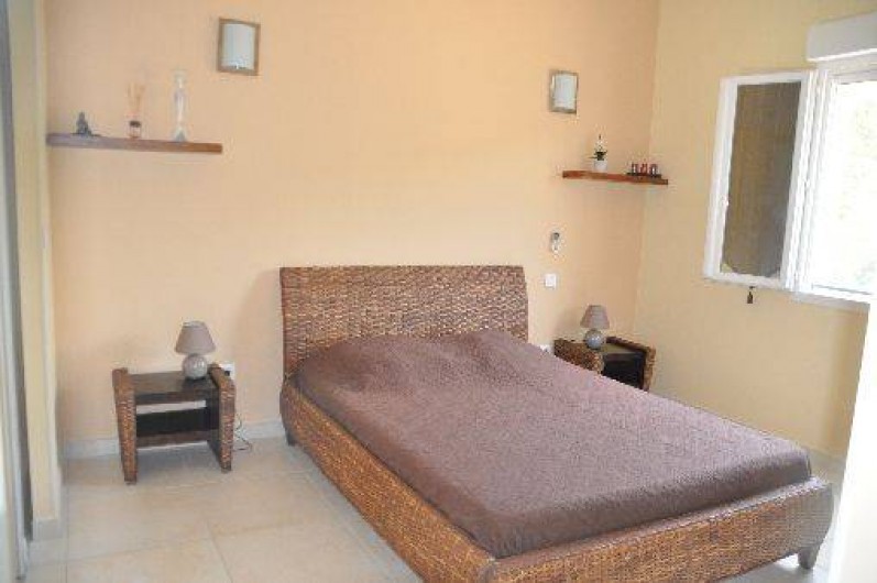 Location de vacances - Villa à Sainte-Lucie de Porto-Vecchio - CHAMBRE A ETAGE AVEC LIT EN 140