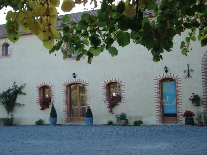 Location de vacances - Gîte à Labatut-Rivière - Facade Est