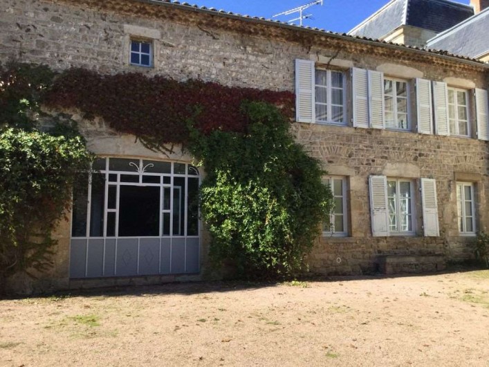 Location de vacances - Appartement à Trézioux - exterieur du gite