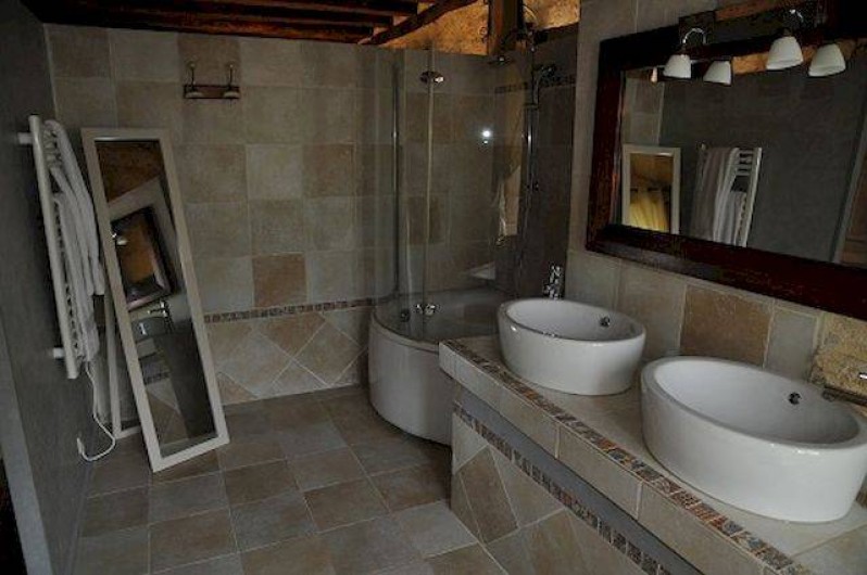 Location de vacances - Chambre d'hôtes à Valojoulx - chambre MELILOTS, la salle de bain