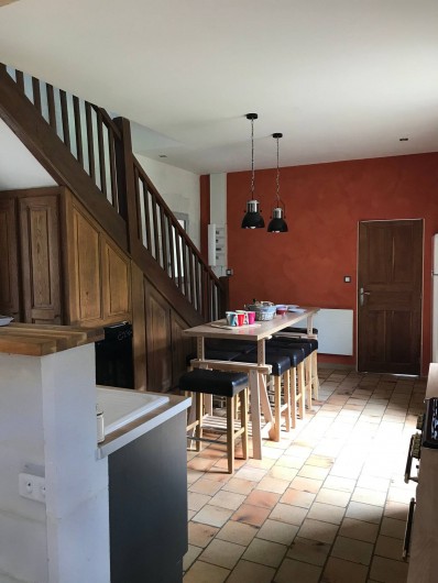 Location de vacances - Gîte à Villandry - Côté cuisine, avec grande table haute