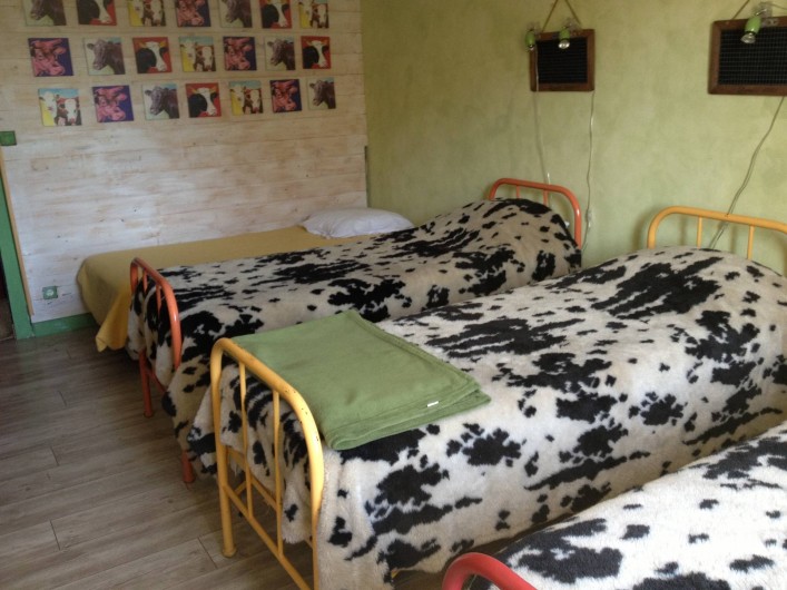 Location de vacances - Gîte à Brouvelieures - Chambre des cousins partie MAISON