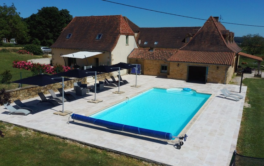 Location de vacances - Gîte à Saint-Médard-d'Excideuil - Coin Piscine