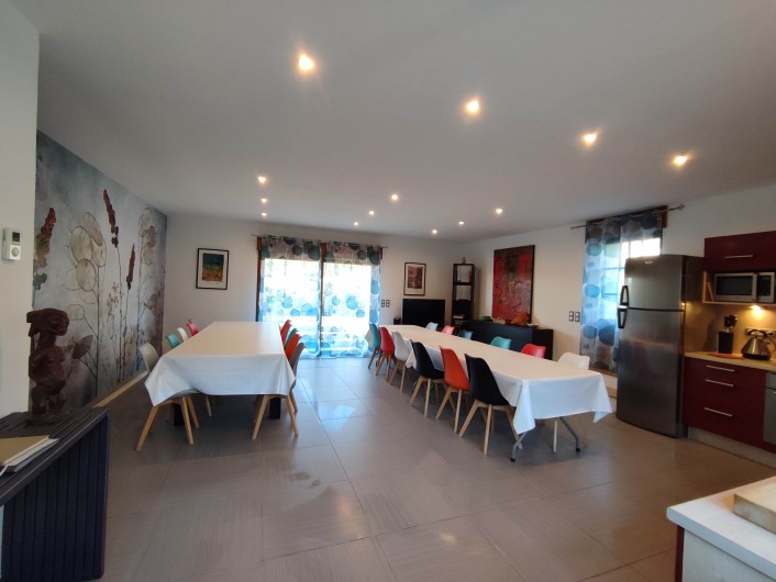 Location de vacances - Gîte à Saint-Médard-d'Excideuil - Grande salle à manger Les Figuiers