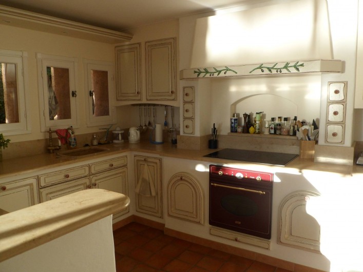 Location de vacances - Villa à Cavalaire-sur-Mer - Rez : cuisine