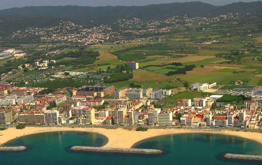 Location de vacances - Appartement à Sant Antoni de Calonge - sant Antoni de Calonge - vue aeriènne de les plages principalles