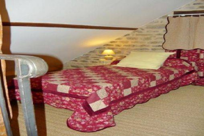 Location de vacances - Maison - Villa à Draché - Mezzanine lits jumeaux très agréable - Les enfants s'en feront une joie.....