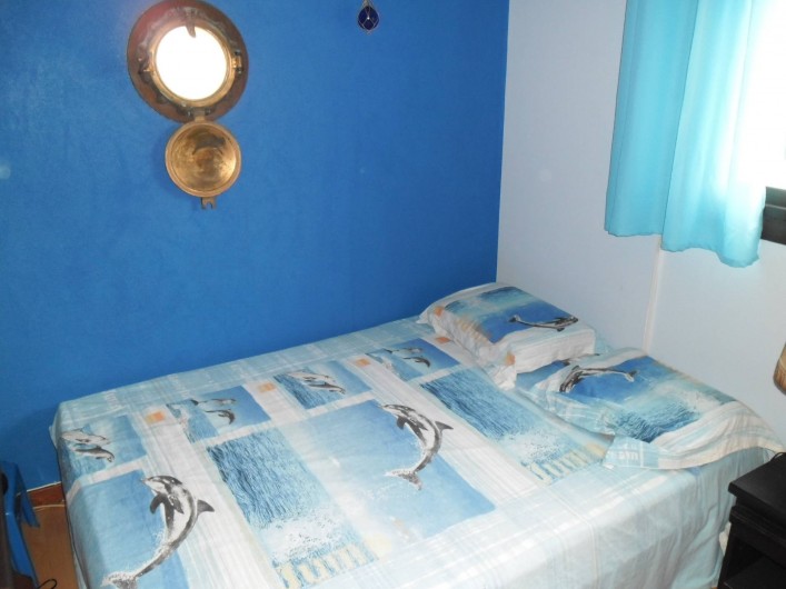 Location de vacances - Appartement à Six-Fours-les-Plages - CHAMBRE BATEAU avec grande penderie