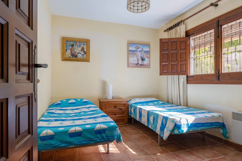 Location de vacances - Villa à Xàbia - CHAMBRE AVEC 2 LITS SIMPLES