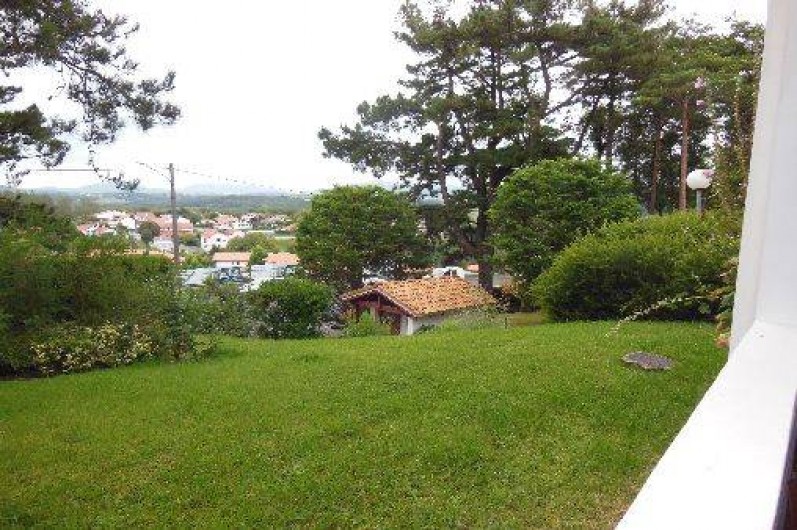 Location de vacances - Appartement à Bidart - Parc arboré