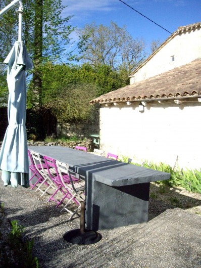 Location de vacances - Villa à Montdoumerc - Une des tables de jardin pour 10 personnes