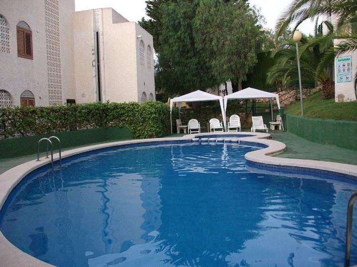 Location de vacances - Appartement à Puerto de Mazarrón - piscine comune bien exposer