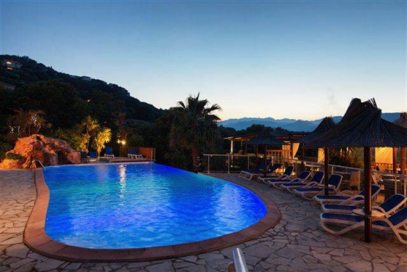 Location de vacances - Bungalow - Mobilhome à Sainte-Lucie de Porto-Vecchio - piscine