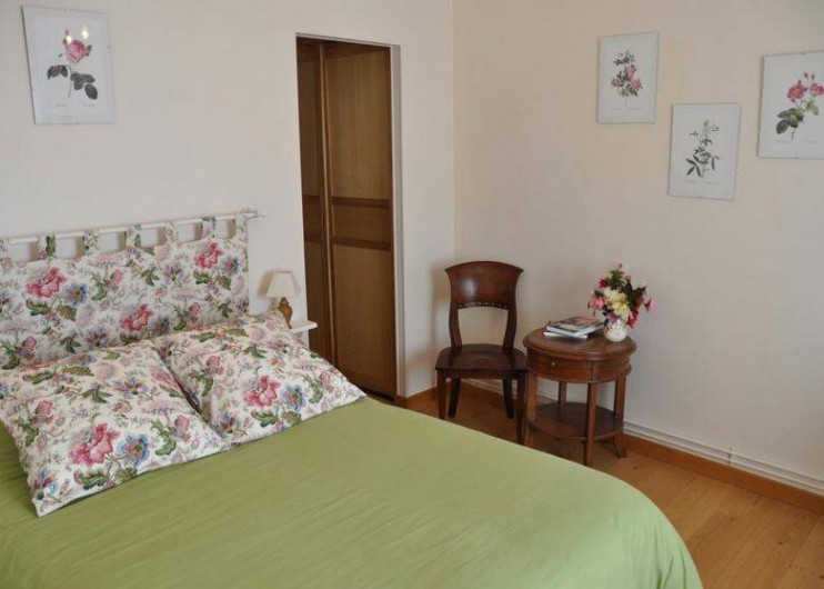 Location de vacances - Chambre d'hôtes à Saint-Loup-de-Naud - Vue de la chambre