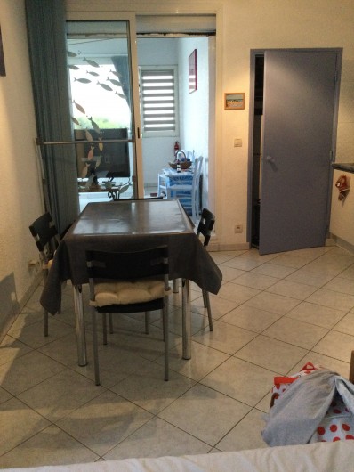 Location de vacances - Appartement à Le Barcarès - COIN REPAS