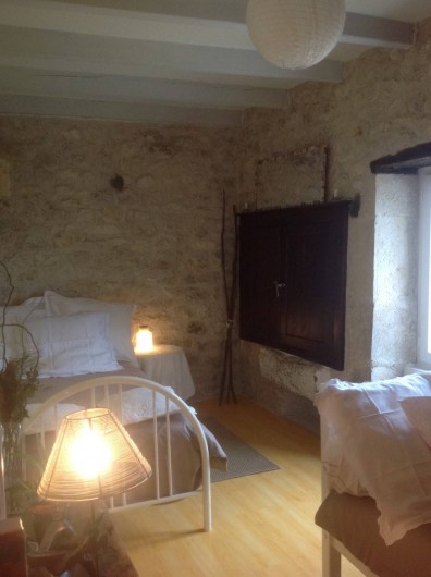 Location de vacances - Gîte à Lendou-en-Quercy - chambre pour 1 pers avec un coin bureau